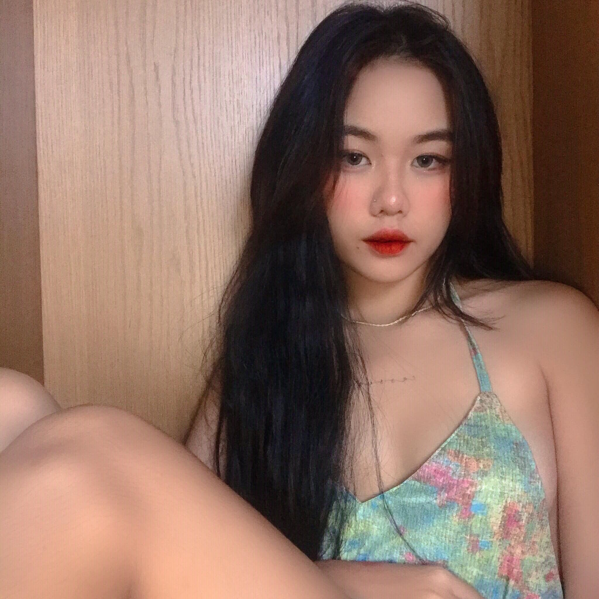 Cassie Nguyễn thi.cun.18