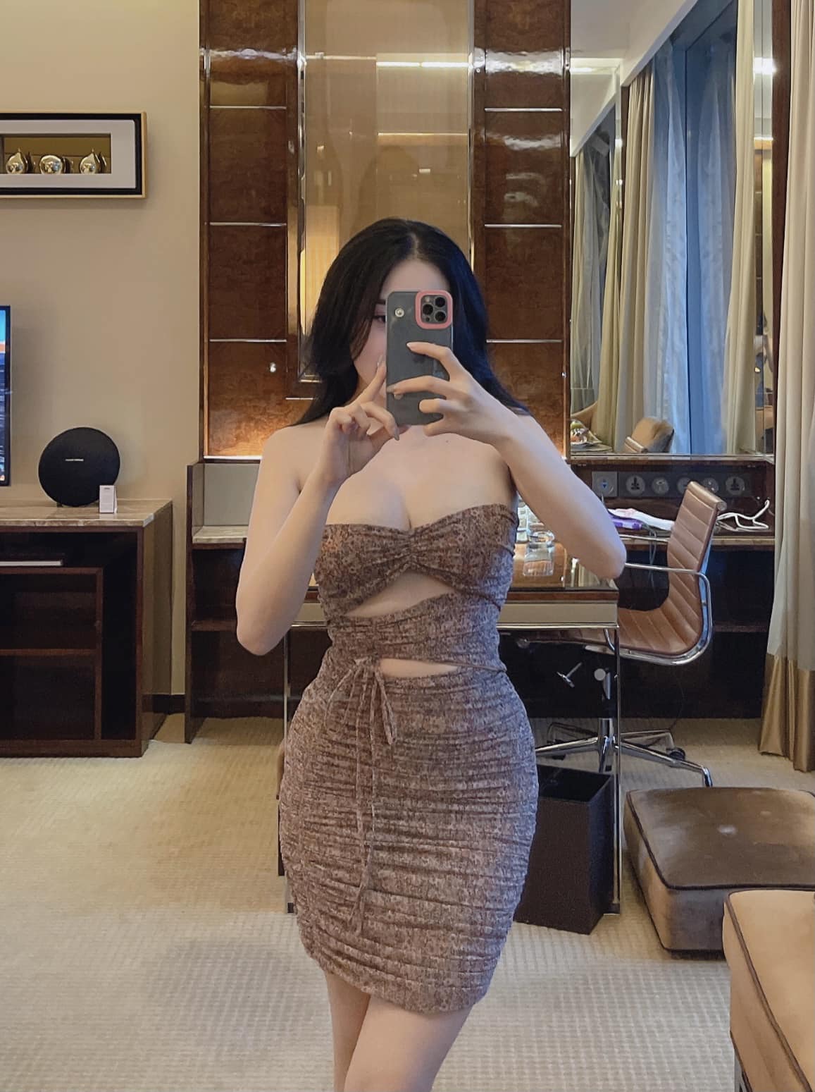 Gái một con Đặng Huyền huyen.dang.982292