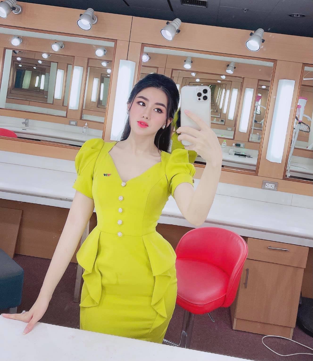 Đinh NGọc Mai dinhngocmai97 Á Khôi