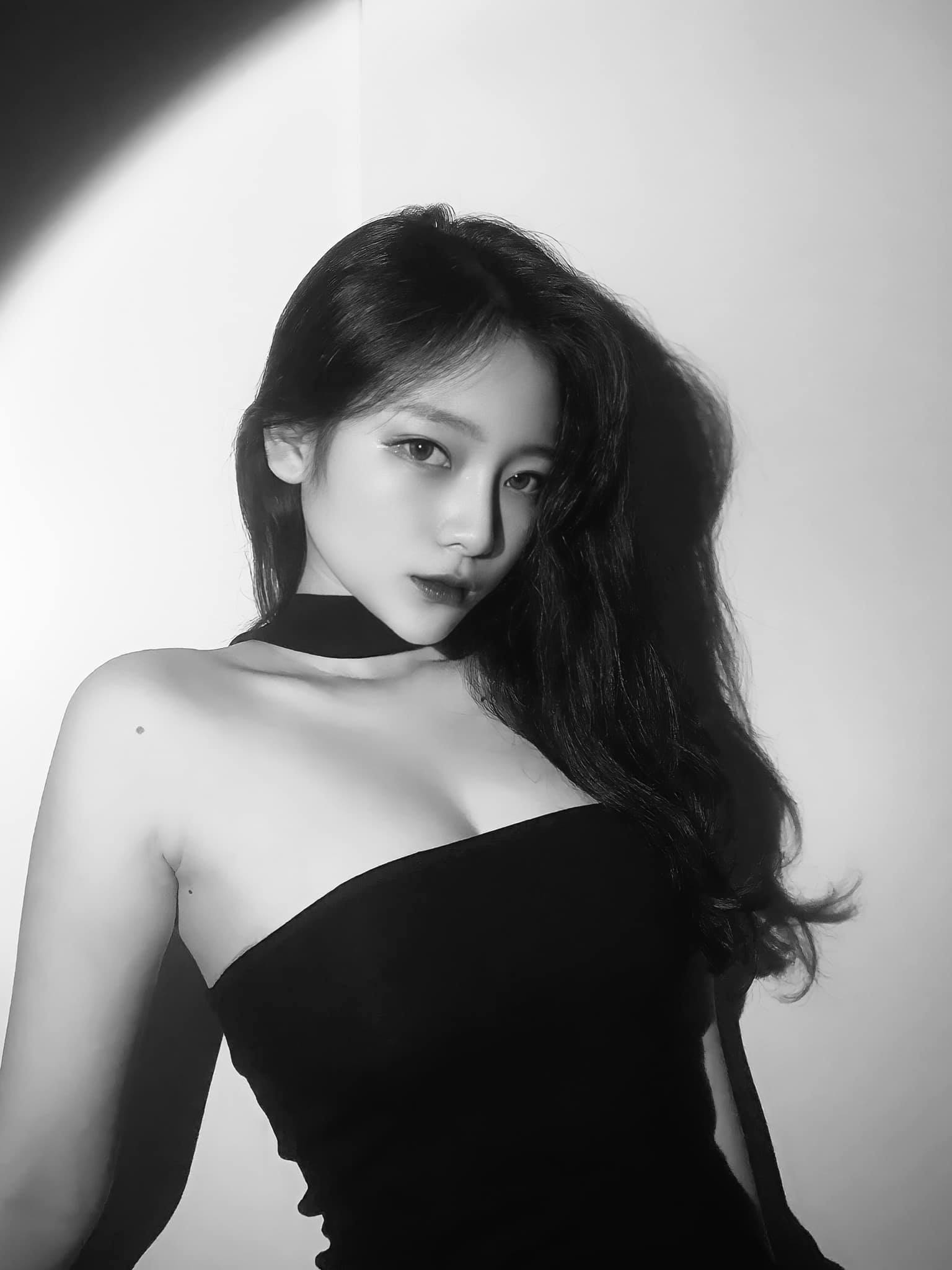 Sexy girls, Girl nóng bỏng Hoàng Nguyễn Linh CHi chandelwyn