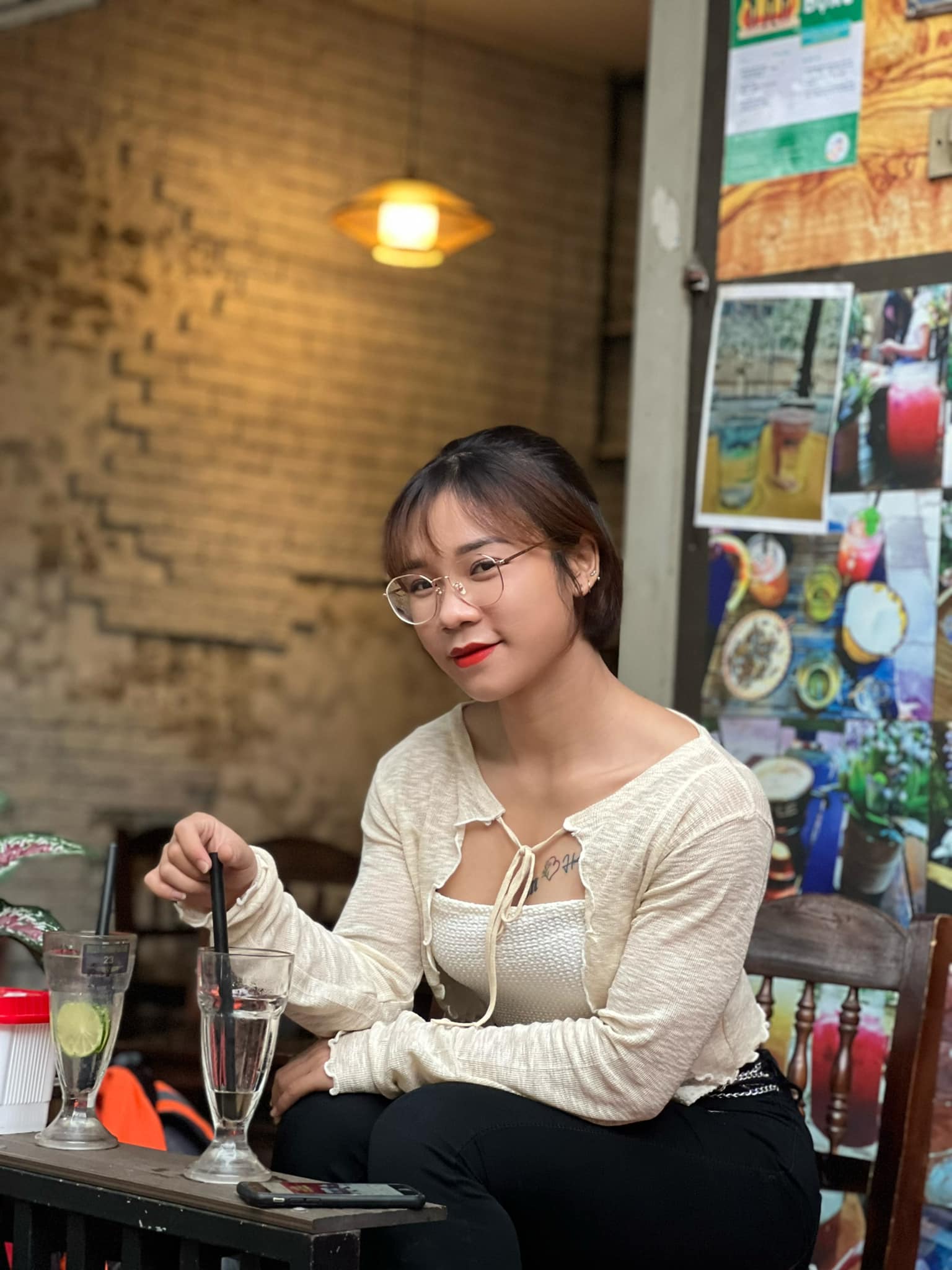 Hồng Hạnh gymer hanhsan2910