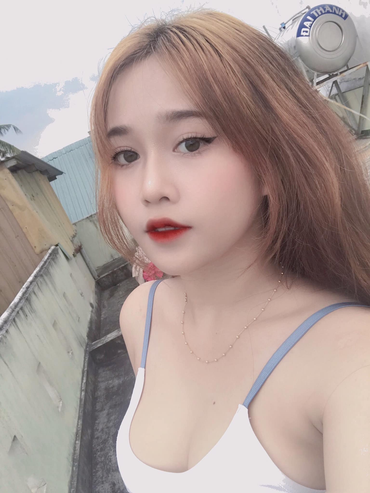 Hình ảnh gái xinh, Girl xinh Việt Nam, Photo gái xinh, Hot face hiện nay, Hình ảnh gái xinh cute, Ảnh gái đẹp, Hot girl dễ thương nhất Việt Nam Huỳnh Ngọc Hân id=100051925305391