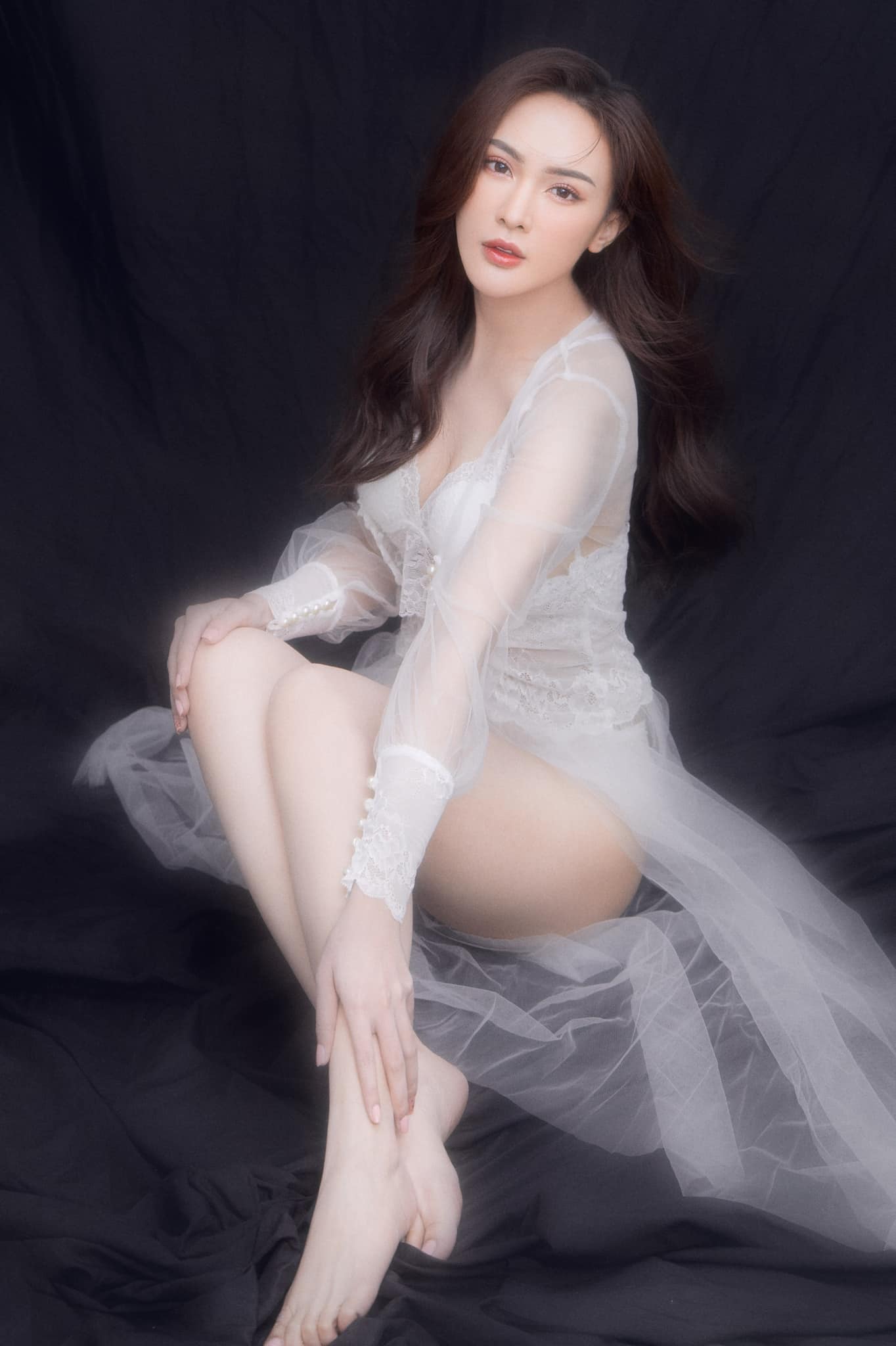Kelly Nguyễn Kellyzit