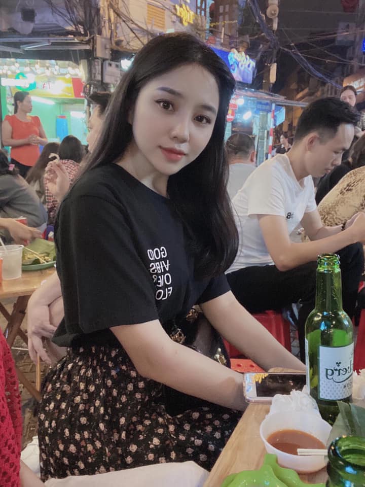 Phạm Hạ Vy phamhavy04