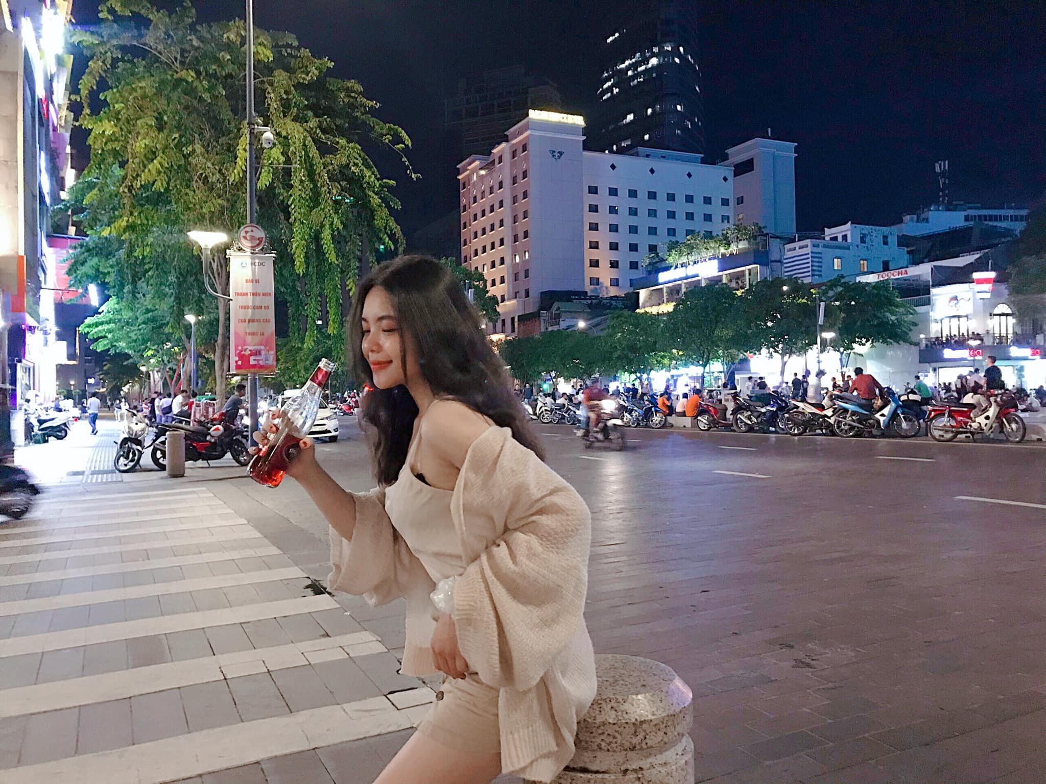 Phạm Nguyễn Hạ Vi harley.pham1701