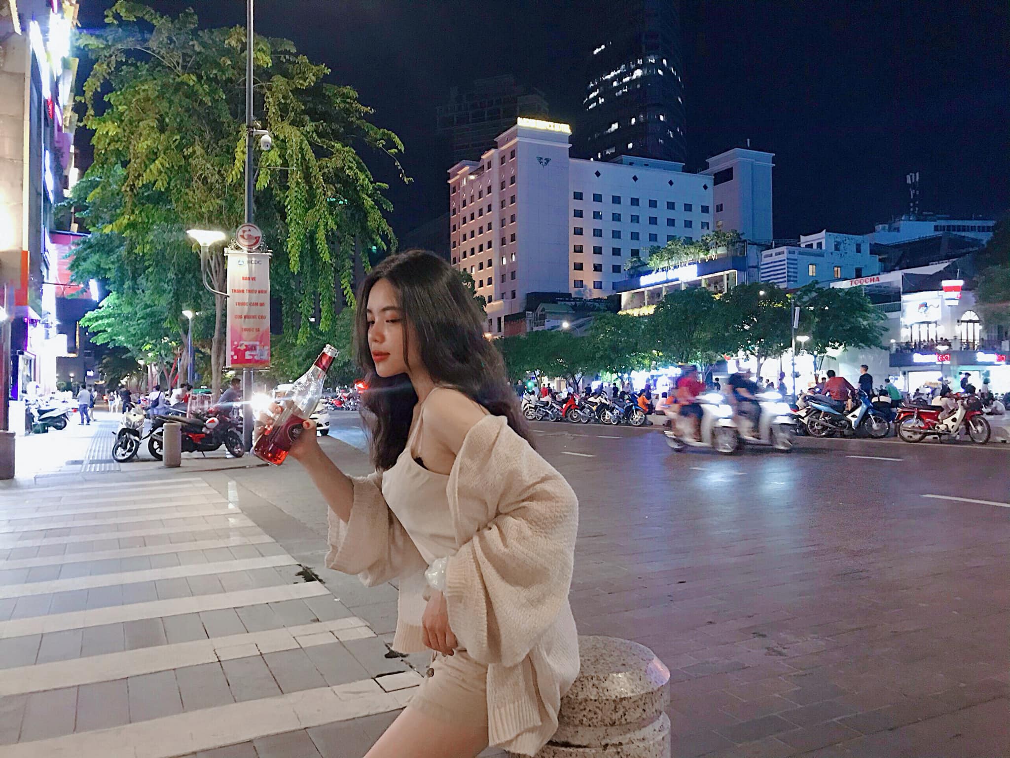 Phạm Nguyễn Hạ Vi harley.pham1701