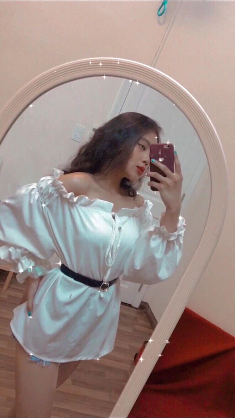 Phạm Nguyễn Hạ Vi harley.pham1701