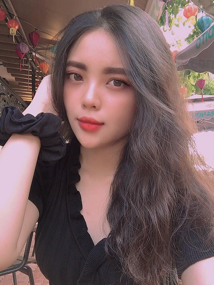 Phạm Nguyễn Hạ Vi harley.pham1701