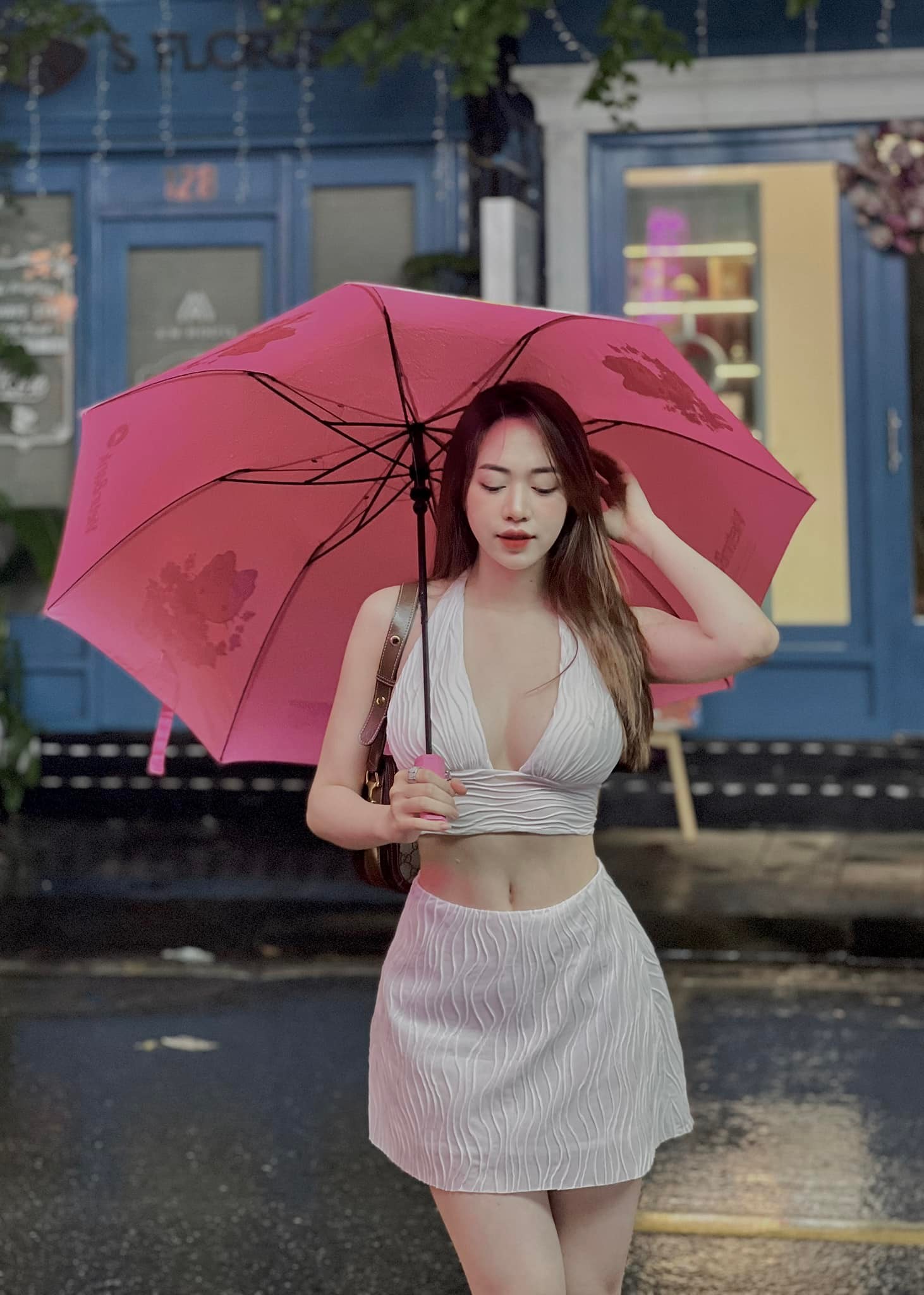 Phạm Thu Hằng ĐT Úc hangghabi