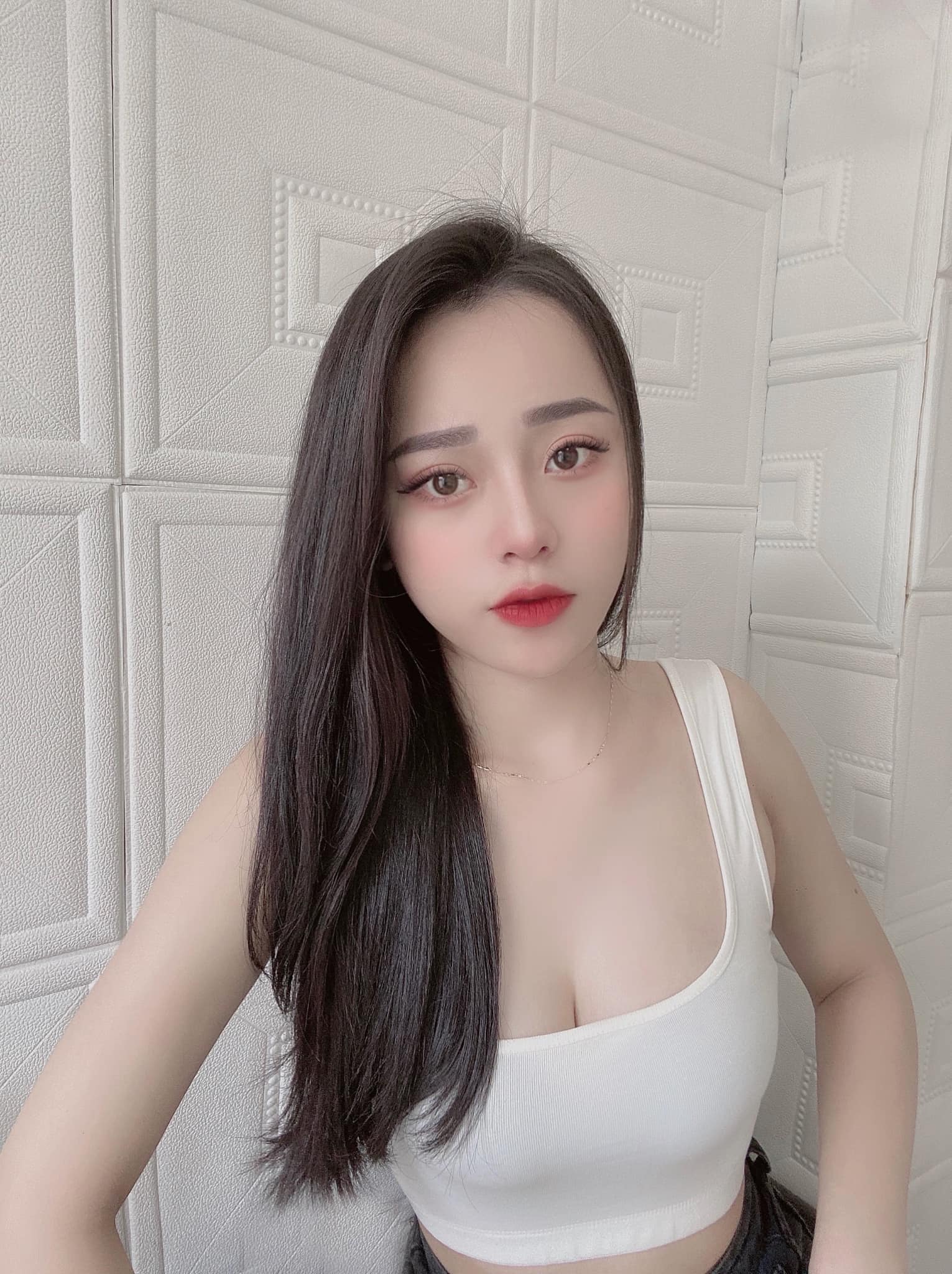 Thùy Linh Nguyễn profile.php?id=id=100071065833321 Link facebook, Hotgirl Facebook, Gái xinh facebook, KOLs facebook, Ảnh gái xinh, Hotgirl