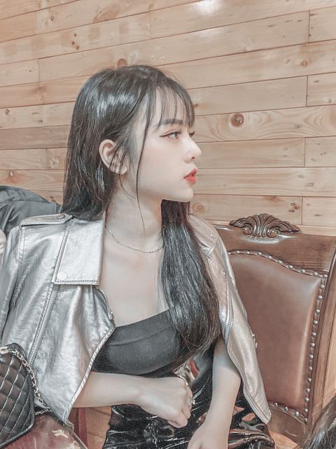 Thùy Linh Nguyễn profile.php?id=id=100071065833321 Link facebook, Hotgirl Facebook, Gái xinh facebook, KOLs facebook, Ảnh gái xinh, Hotgirl