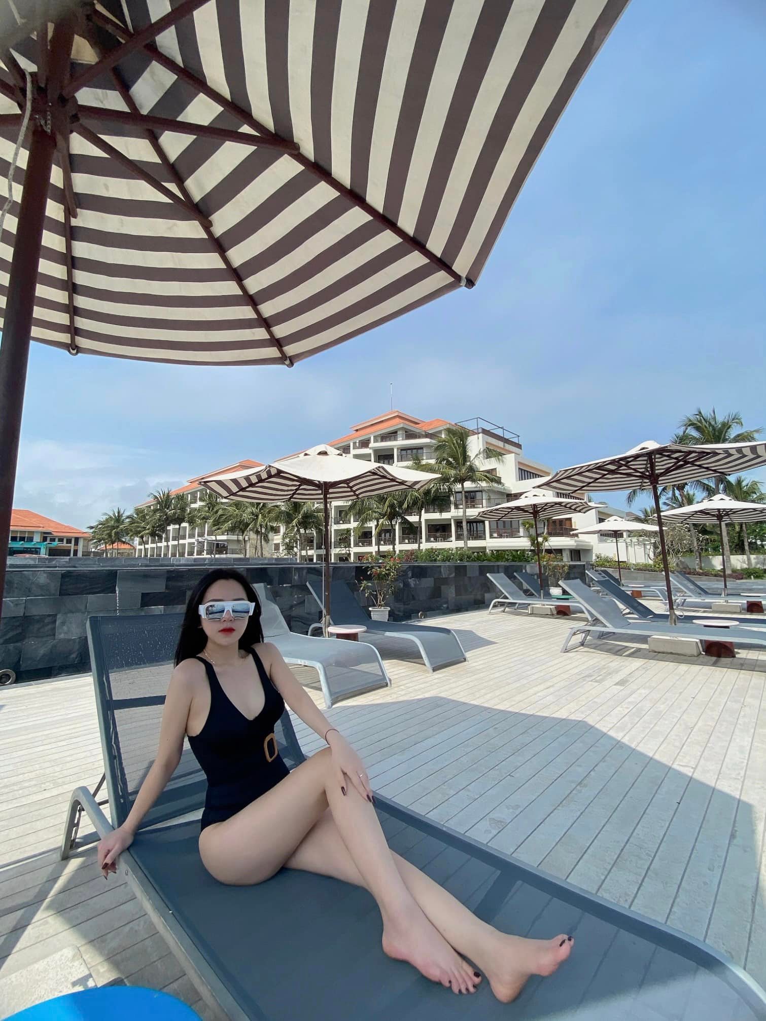 Link facebook, Hotgirl Facebook, Gái xinh facebook, KOLs facebook, Ảnh gái xinh, Hotgirl Thùy Linh Nguyễn profile.php?id=id=100071065833321