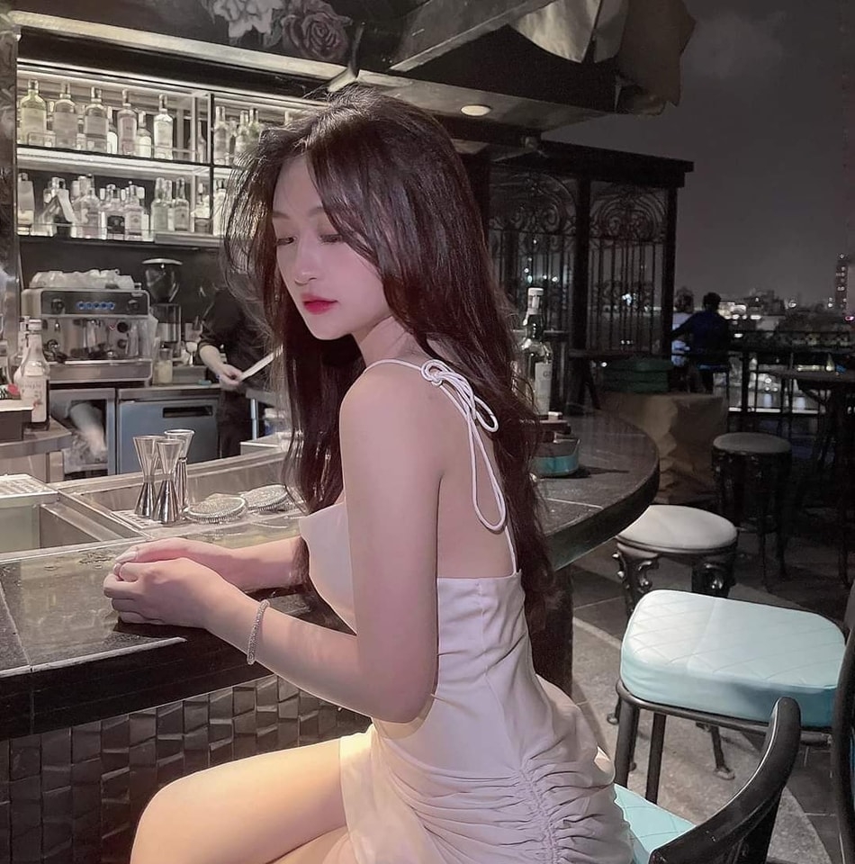 Trần Trúc Linh id=100076986403058