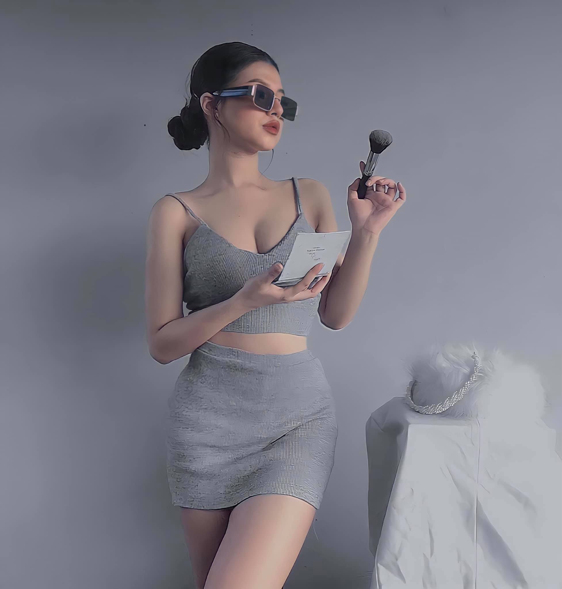 Vũ Nguyệt Linh Nquy3t.Lynq.02