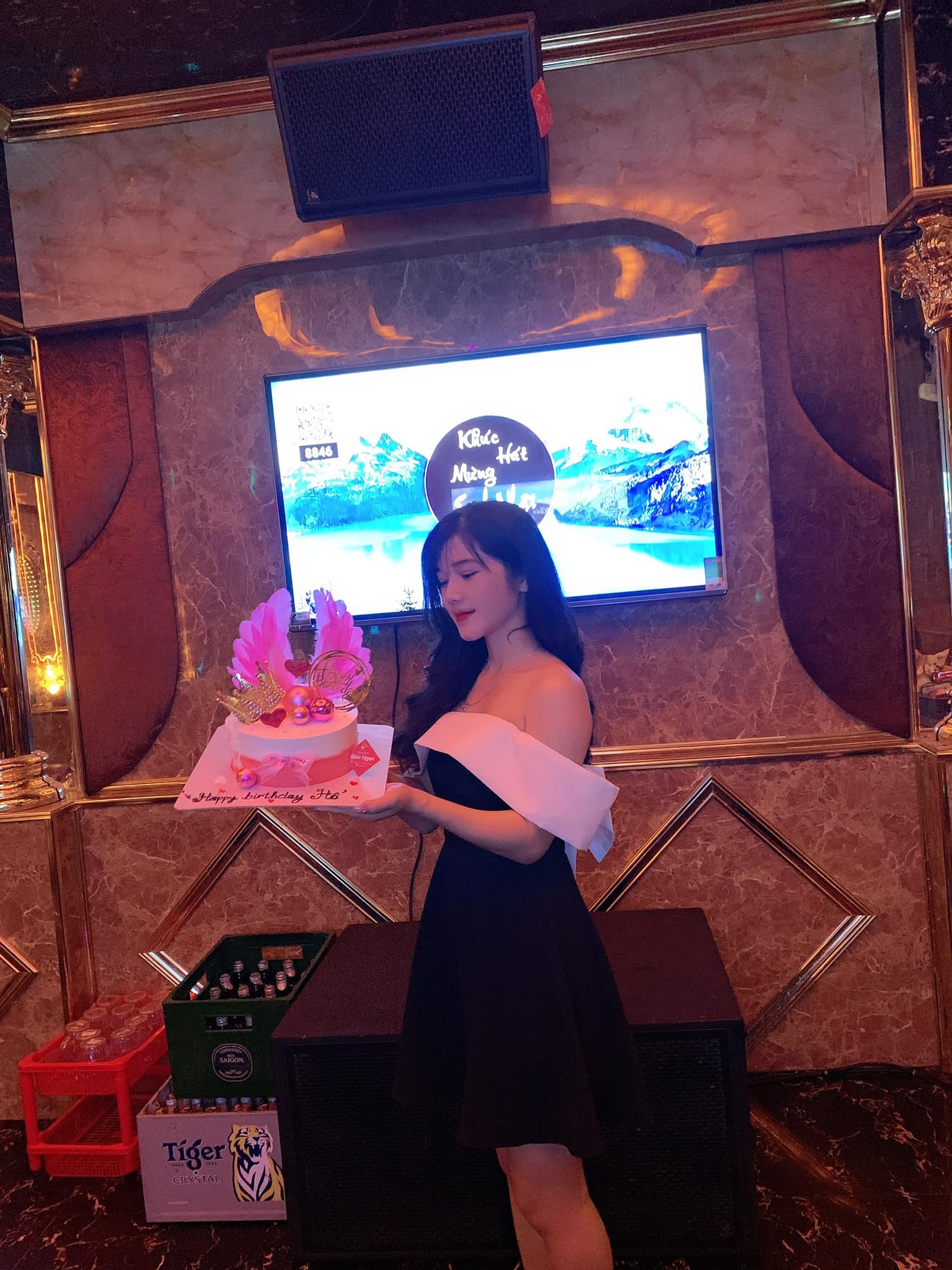 Vy Thỏ id=100013023824458